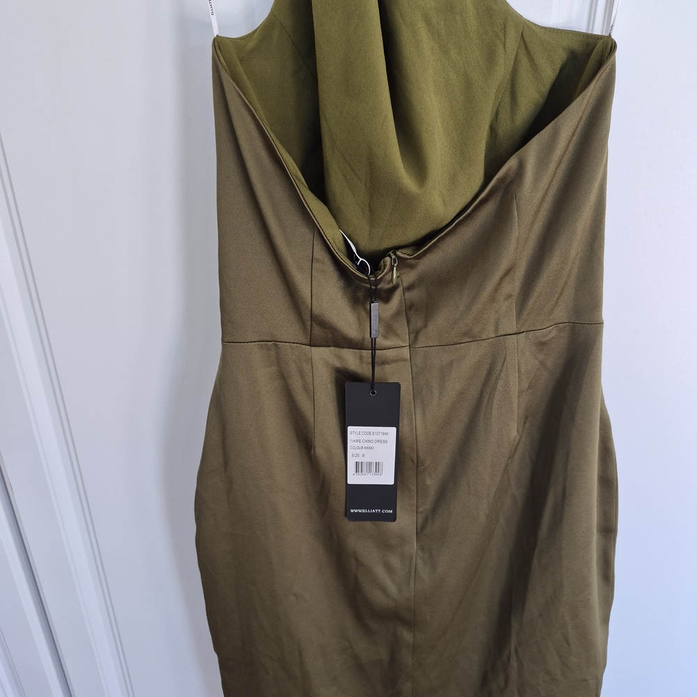 Elliatt Olive Backless Asymmetrical Dress - Picture 7 of 7